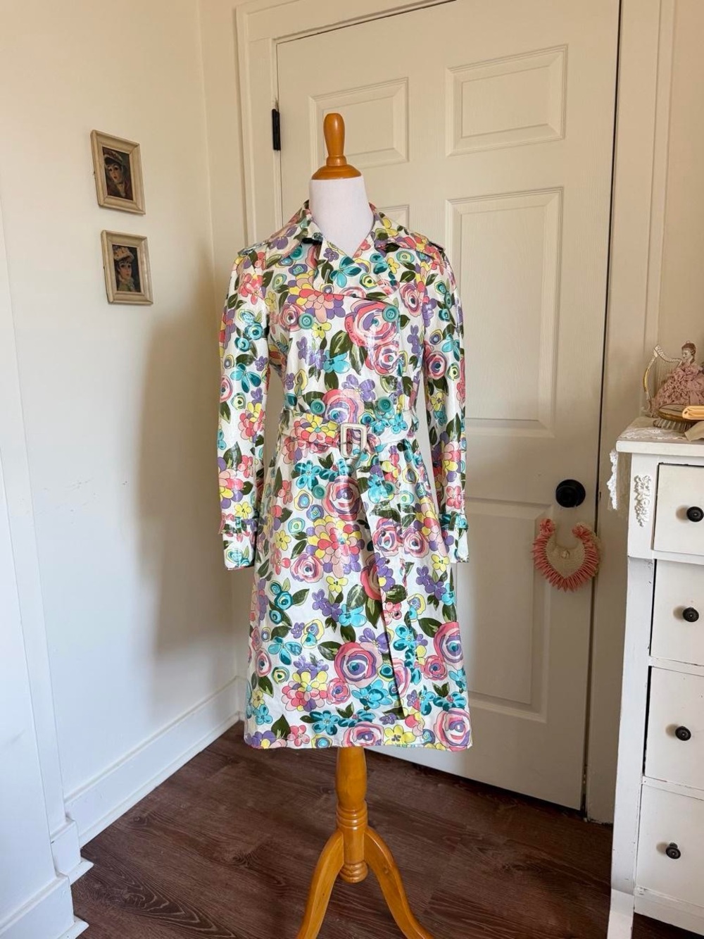 Vintage 1990s Moschino Cheap & Chic Floral Raincoat / Trench Coat